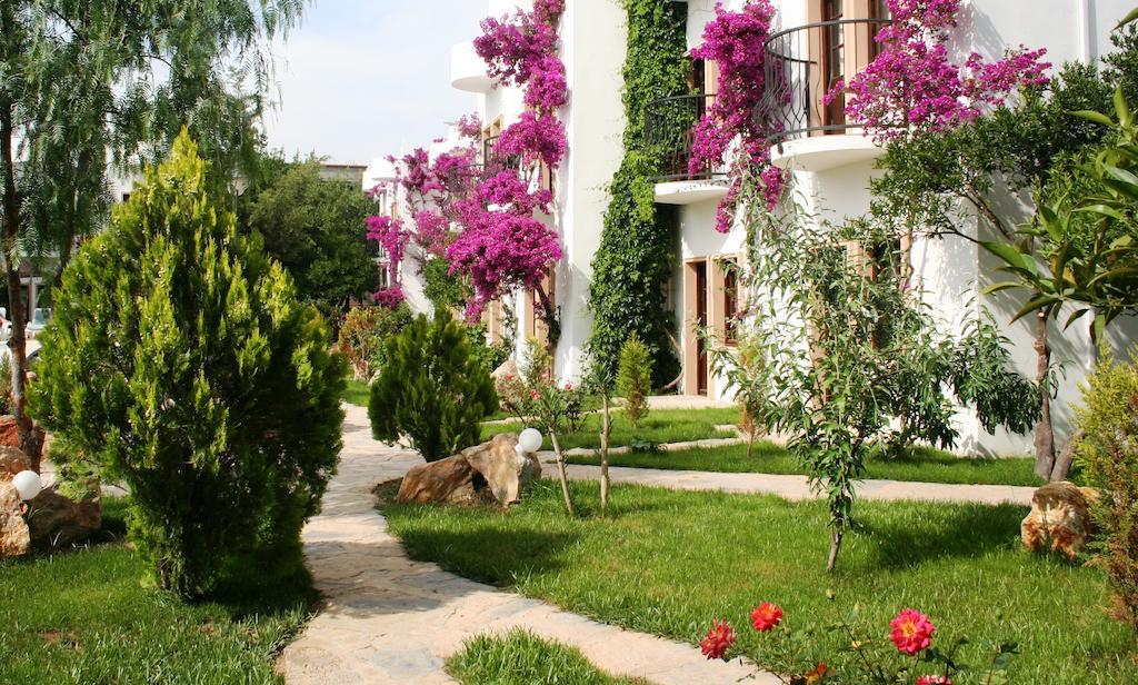 Safir Hotel Bitez Exterior photo